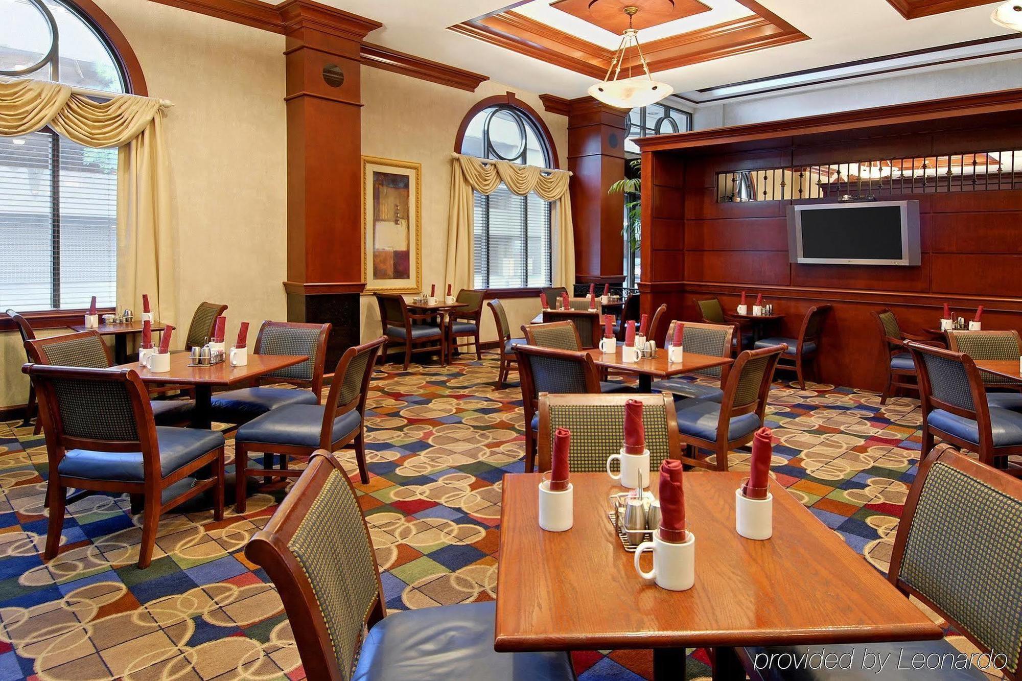 Courtyard By Marriott Norfolk Downtown Hotel Restoran gambar